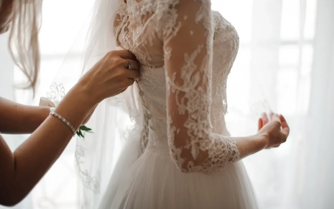 Point Mariage Lorient : robes et costumes pour toute la noce
